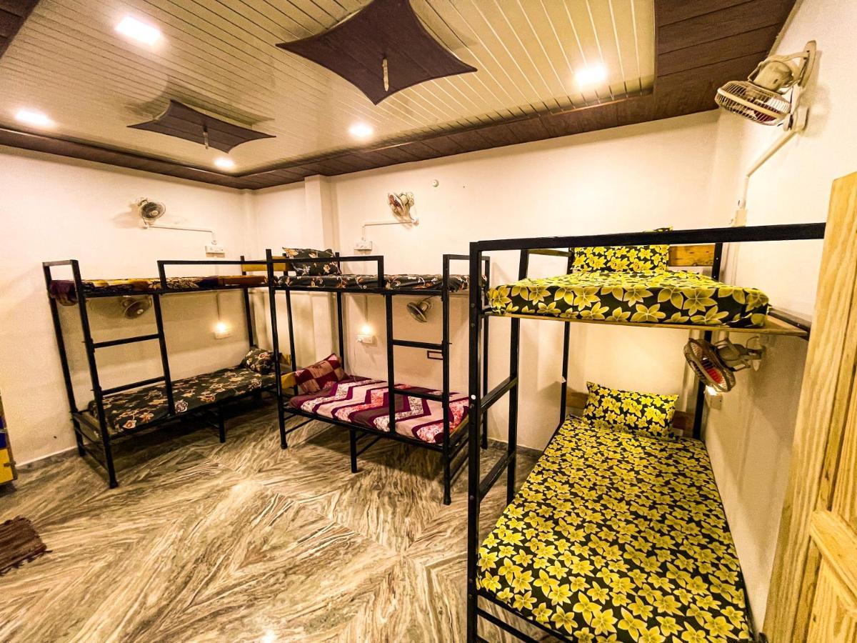 La Vaca India Varanasi Exterior foto