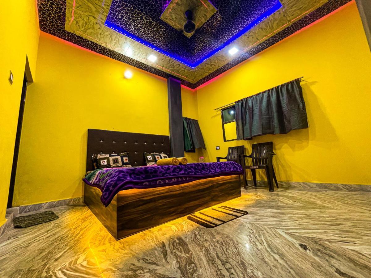 La Vaca India Varanasi Exterior foto